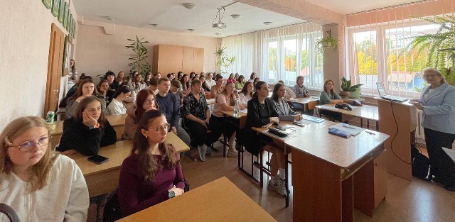 Спільна світлина на згадку про захід